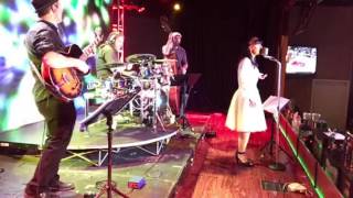 Liz Grace and the Swing Thing