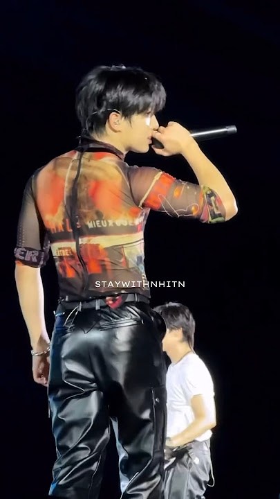 I draw your attention to Han Jisung's waist.🫠🔥 #hanjisung #straykids # #skzfamily #foryou #skz