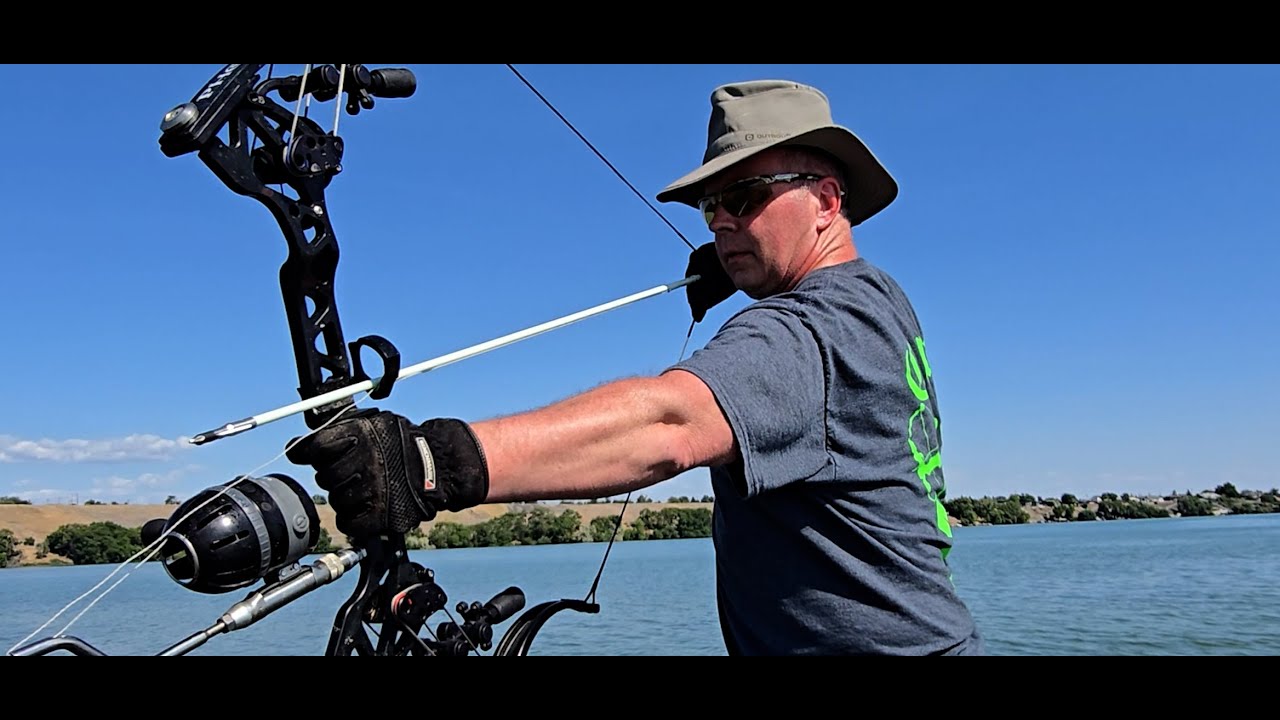 Bow Fishing for Carp on Potholes Reservoir 2025