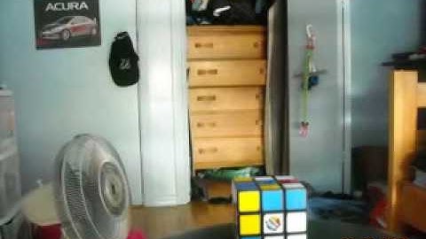 Rubix cube solving itself (stop animation)