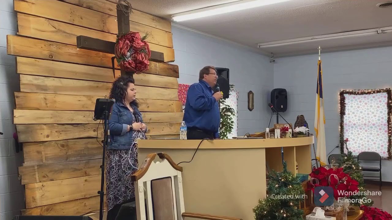 The Hagers - Picking Up The Pieces - Live Gospel Music