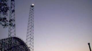 Dare devil free fall at 6 Flags