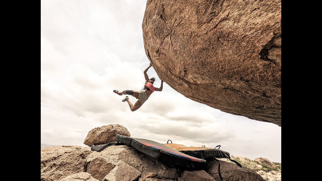 Little Cobra (7B) - Uncut - Rock Climbing in Hampi