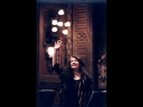 Martha Argerich plays Brahms Rhapsody in B minor