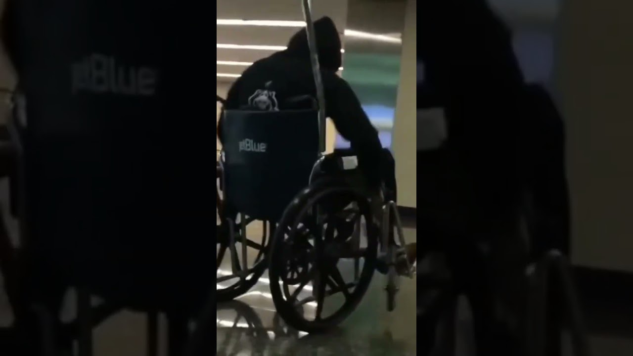 Watch Young Thug doing wheelies on a wheelchair at an airport 🐍 #FreeJeffery on YouTube Watch Young Thug doing wheelies on a wheelchair at an airport 🐍 #FreeJeffery on YouTube