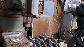 2 year old operates manual pulse generator controlled CNC Bridgeport