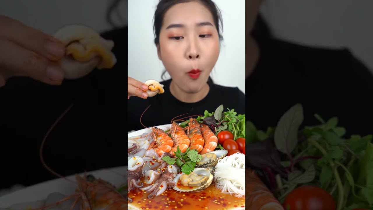 Eating Spicy Seafood Mukbang 