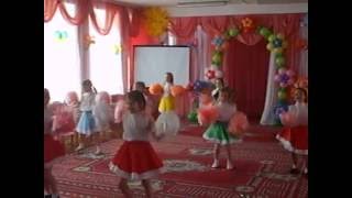 Lollipop Pom Pom Dance