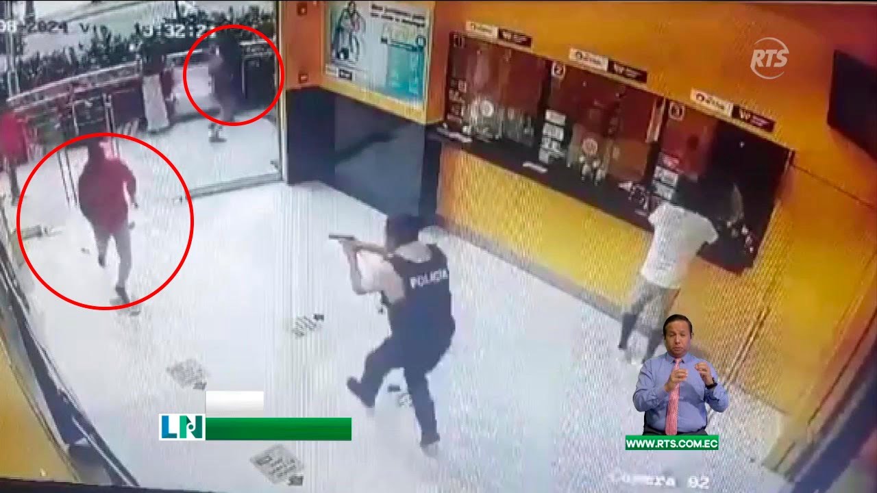 Graban a valiente policía frustrando asalto en centro comercial de ...