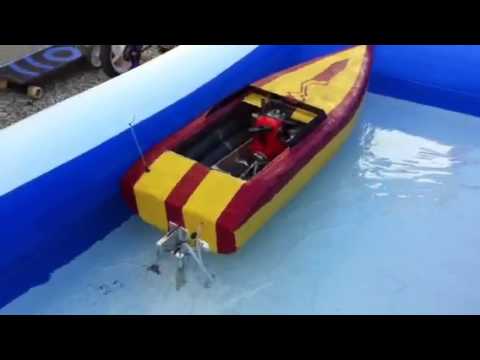 Homemade RC Boat with Homelite Textron 25cc Engine - YouTube
