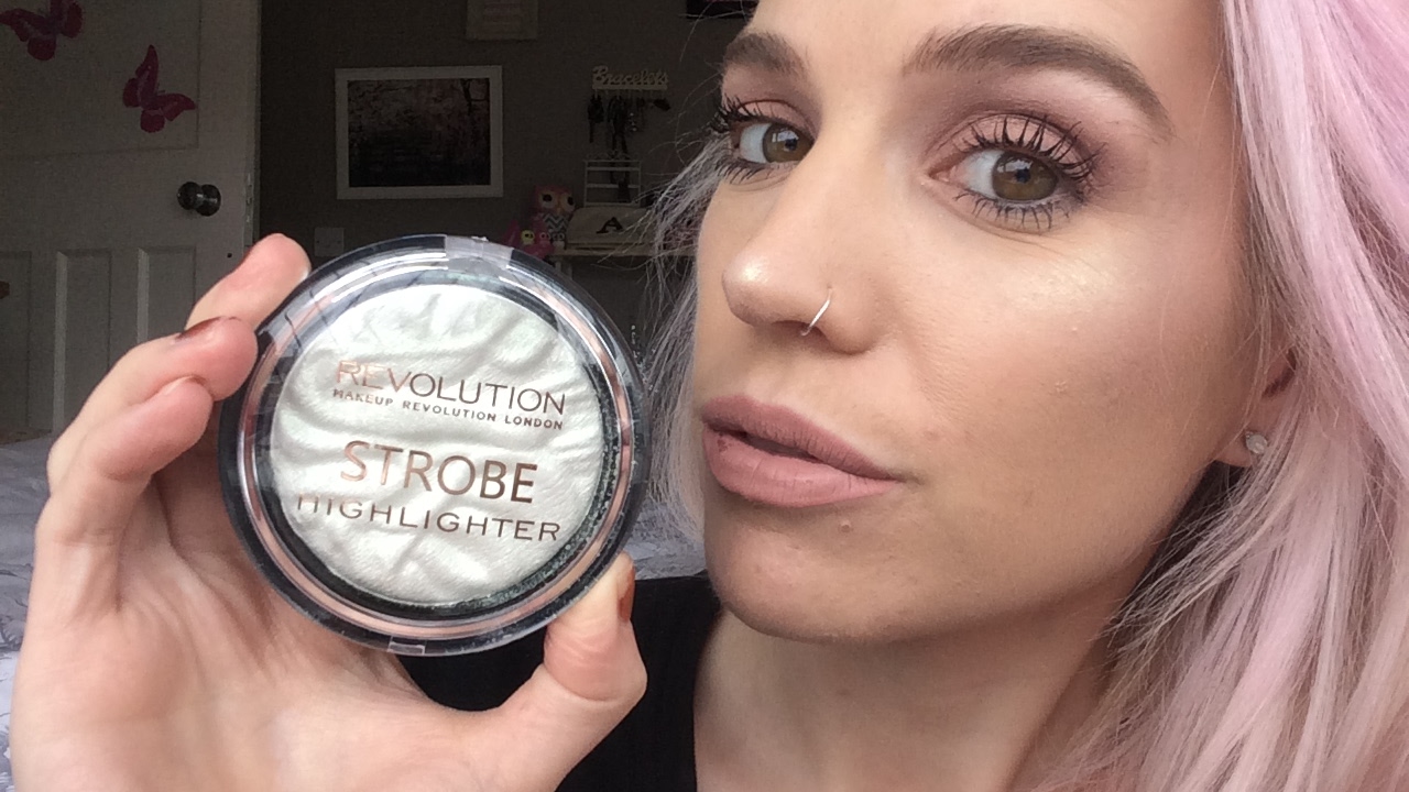 Make Up Rev 'Strobe' Highlighter *its a CRAZY one!