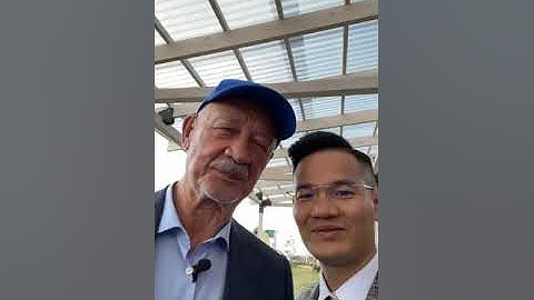 Chủ tịch Anatoly Yunitsky dẫn cổ đông Việt Nam thăm quan khu sx mùn Uterra và trải nghiệm tàu uST