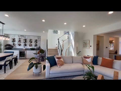 วีดีโอ: บ้าน 2 ห้องนอนในแคลิฟอร์เนียสามารถอยู่ได้กี่คน?