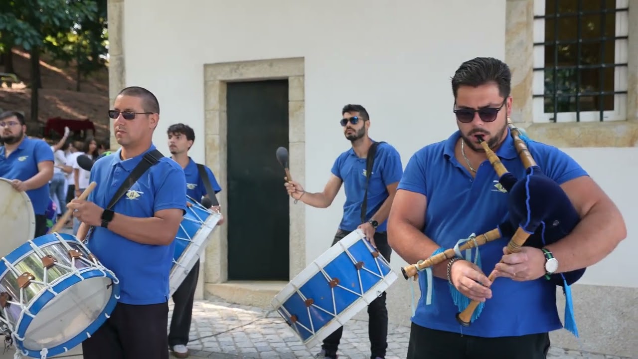 GRUPO DE BOMBOS 