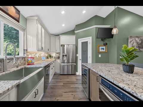 2320 Grange Road, Trenton, MI home video tour