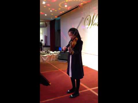 2015小蘋果，張又心中提琴婚禮初登場