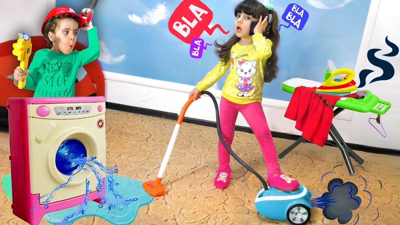 Дарина СЛОМАЛА ПЫЛЕСОС и ВСЮ детскую БЫТТЕХНИКУ! Веселый МАСТЕР в ШОКЕ! Скетчи от Додо