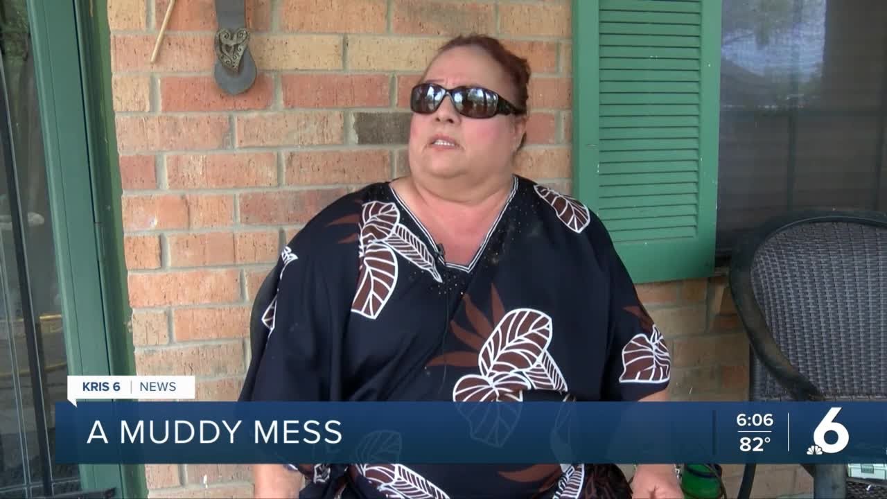 Mud Mathis Mud in Mathis makes driving hard for residents - YouTube