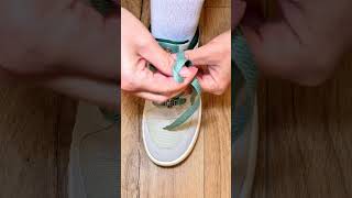 Easy lacing design to upgrade your sneakers #Shoelaces #LacingStyle #Sneakers #ShoeLacing