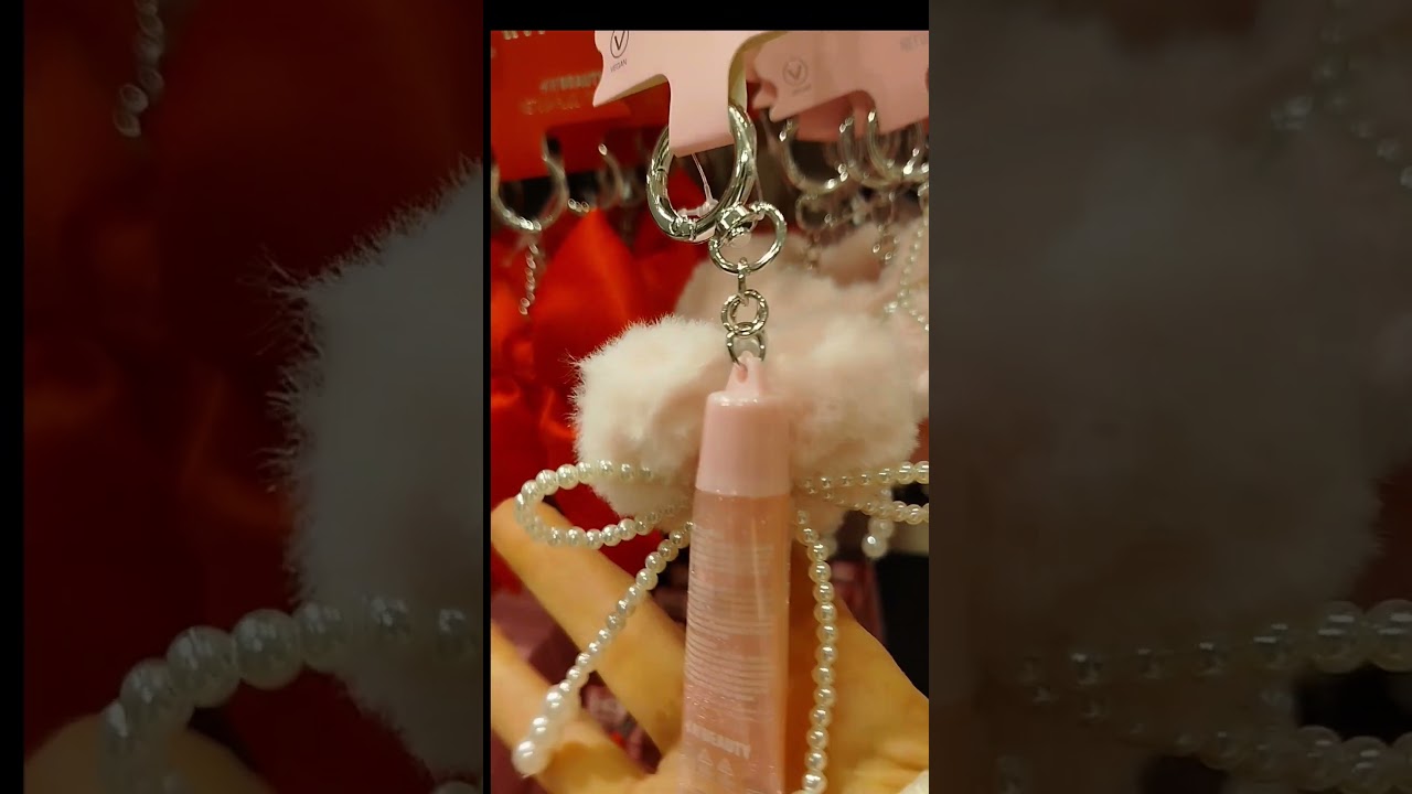 H&M🩷LIP GLOSS CHARM✨