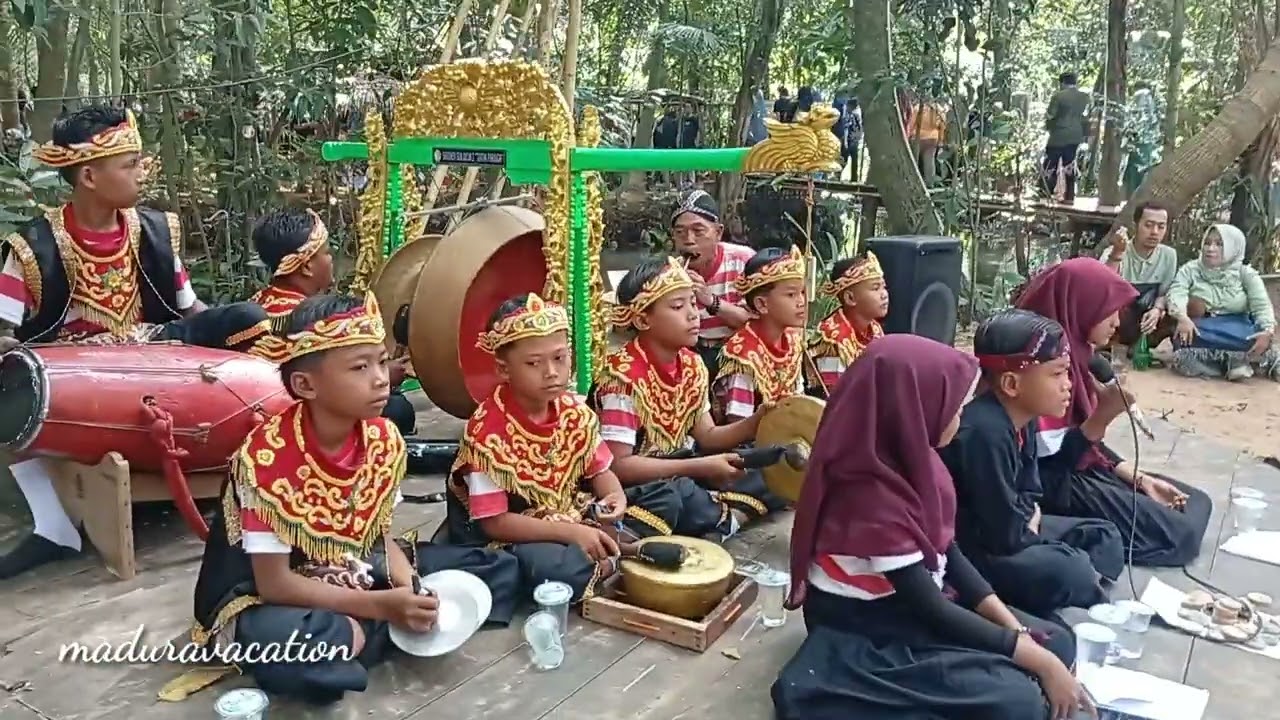 Saronen Sanggar Tatak Parjuga SDN Juluk I Saronggi Sumenep