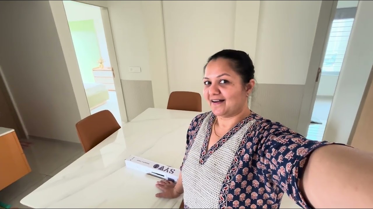 Mera tripod agaya! 😄👏🏻