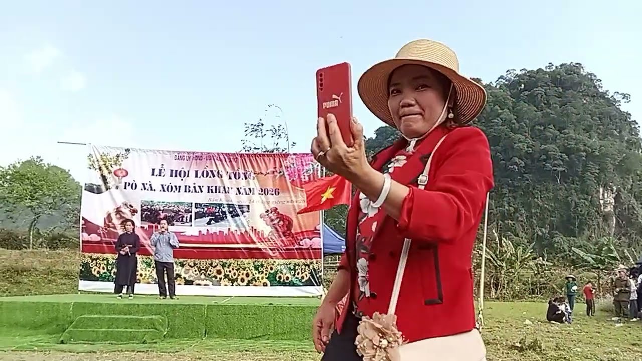 Nông thảo & Hoàng ngọ rộp căn hát ki khăm du hội pò nà phi nong ơi 