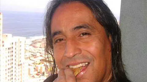 En memoria de Alejandro Espnola