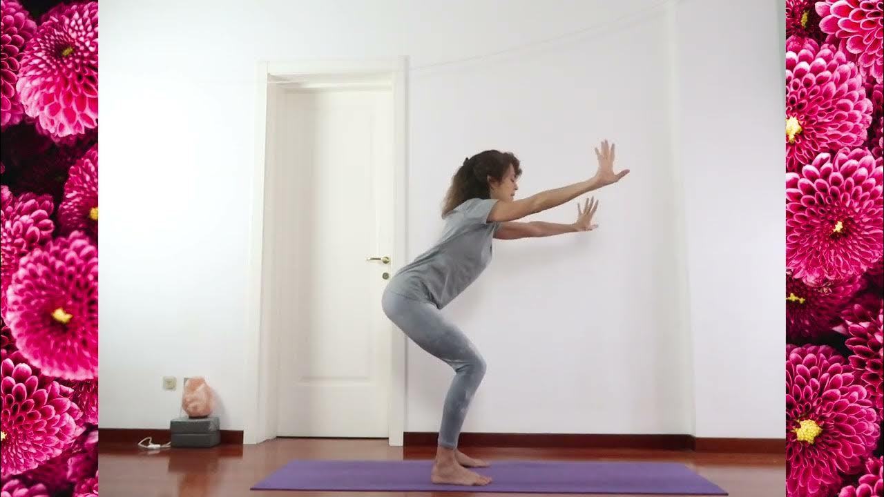 Esercizi di Flessibilità per la schiena | Silva Iotti YOGA - YouTube