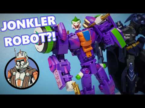It's da Joker transformer baby! Mastermind Creations Mnemo Severed Grin (TFcon Orlando 2023)