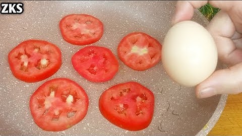 1 Tomato with 3 eggs! Quick breakfast in 5 minutes / Super easy and delicious omelet recipe