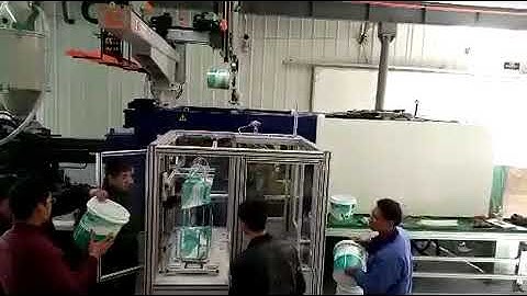 RUNMA In Mold Labeling Robot Arm