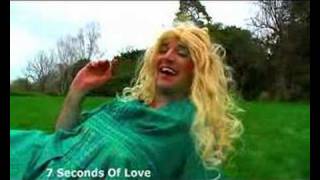Watch 7 Seconds Of Love Twister video