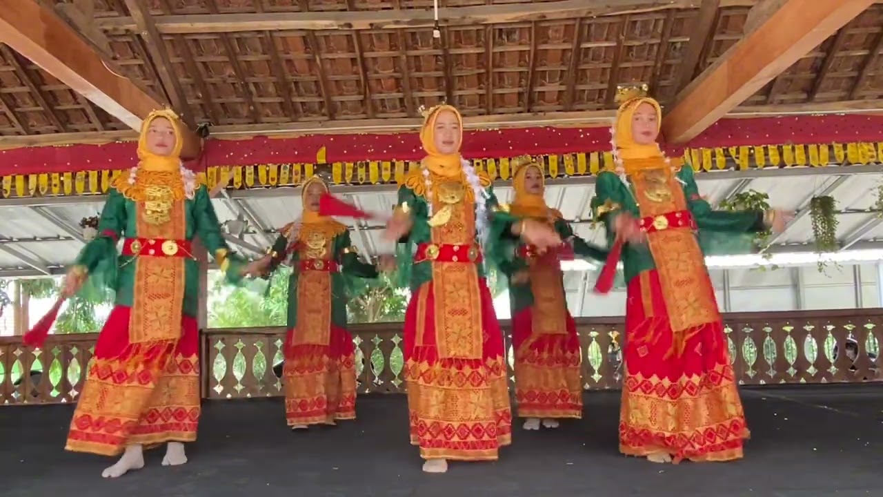 TARI ZAPIN Oleh Sanggar Senin MtsN 1 Lampung Selatan