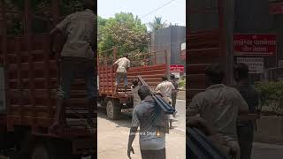 Premium Square Bars ready to move from MST | #SquareBar #MSBars #SteelTrading #ibeams #Cchannel