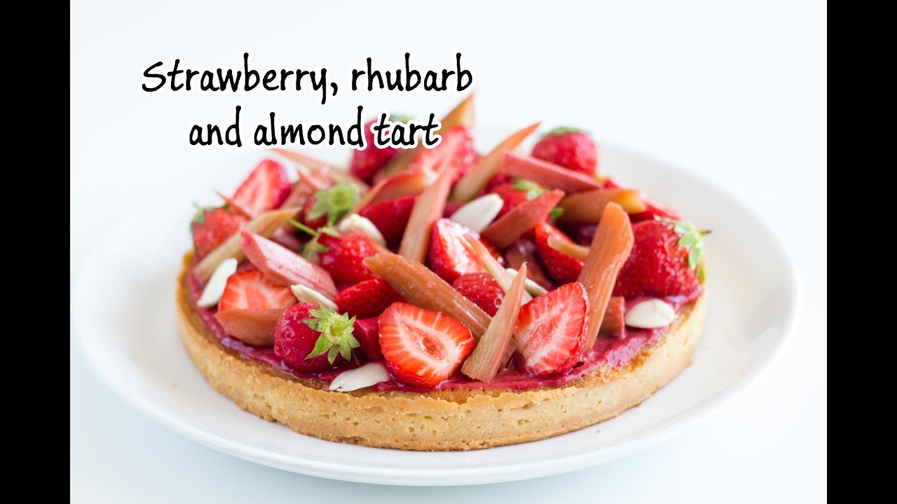 Strawberry, rhubarb and almond tart | Recipe | Pimp my cake
