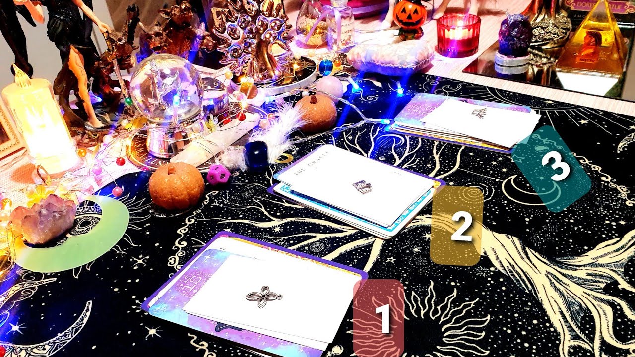 Κάποιος -α σε σκέφτεται!Γιατί;🤔🪄🔮#wheeloffortunetarot #pickacard #χαρτομαντεία #ταρώ ❓💬🙉