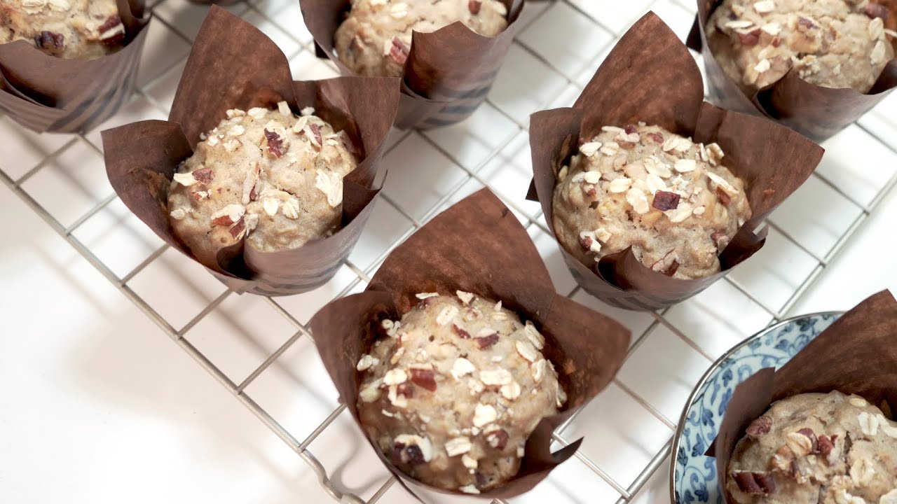 Banana Walnut oatmeal muffinsBreakfast Oat Muffin RecipeBanana Walnut
