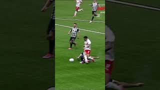 PÊNALTI? 👀 O Bragantino ficou na bronca após a não marcação desse pênalti contra o Atlético-MG