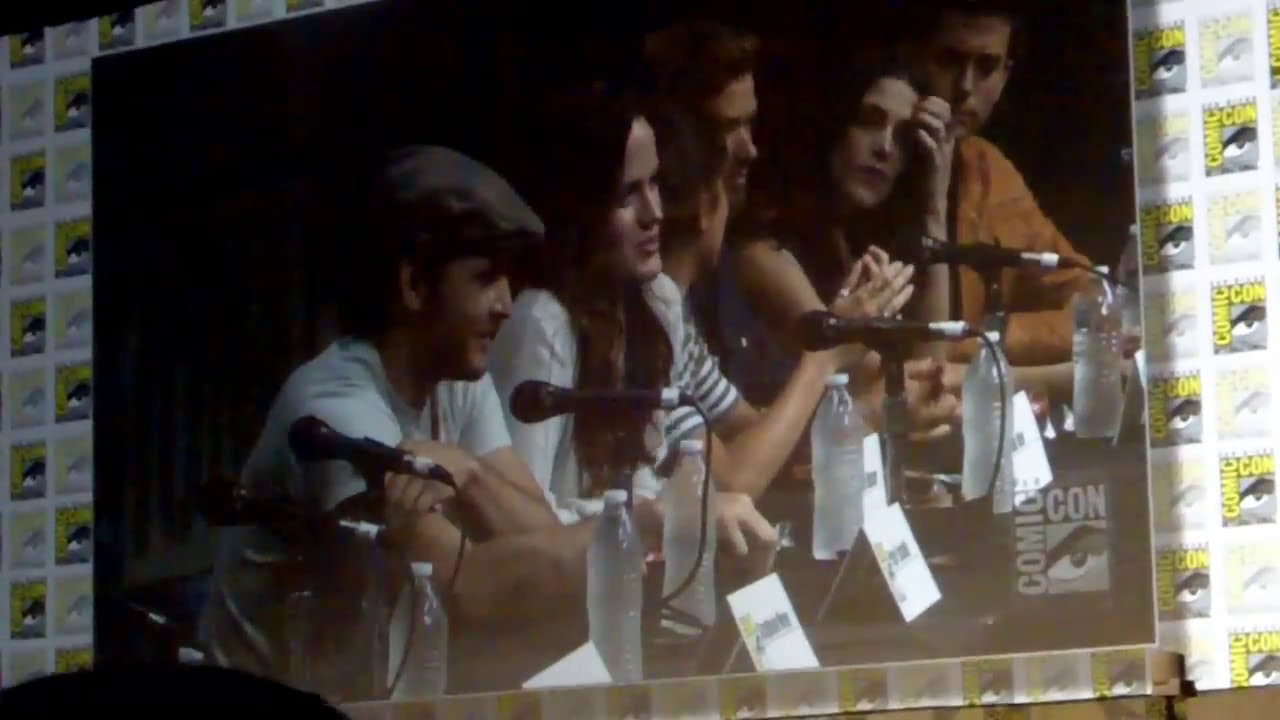 Full TWILIGHT: BREAKING DAWN Part 2 Panel with Robert Pattinson, Kristen Stewart | Comic-Con 2012