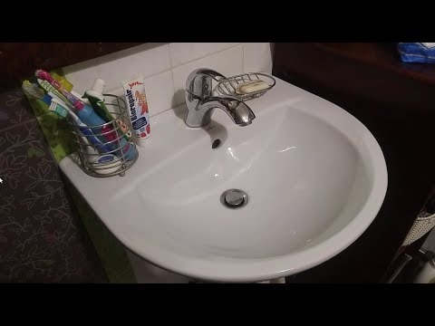 Как прочистить слив раковины не разбирая сифон - сможет каждая домохозяйка!
