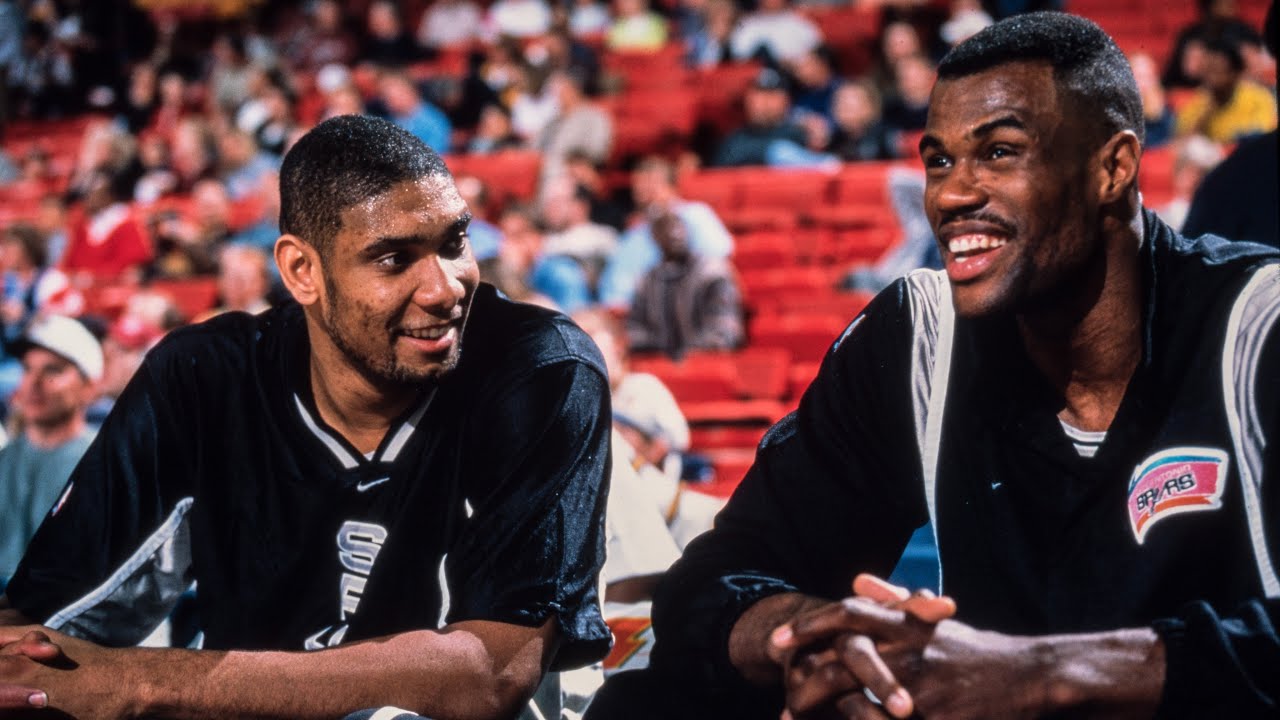 David Robinson calls Tim Duncan a 'cool customer', talks introducing him to  the nerd world