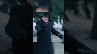 Для побега нам нужно было тело здоровяка. 🎦 Короли побега 2011 г.