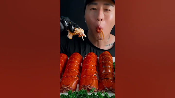 lobster tails in seafood boil sauce