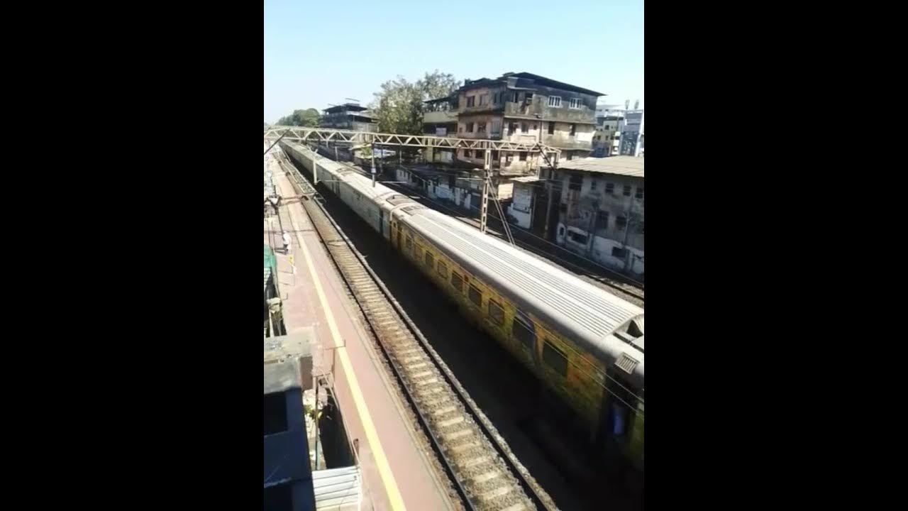 7 hours+ late running 12262 Howrah - Mumbai CSMT Duronto Express ...
