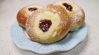 Pan Dulce Relleno de Queso Crema y Mermelada