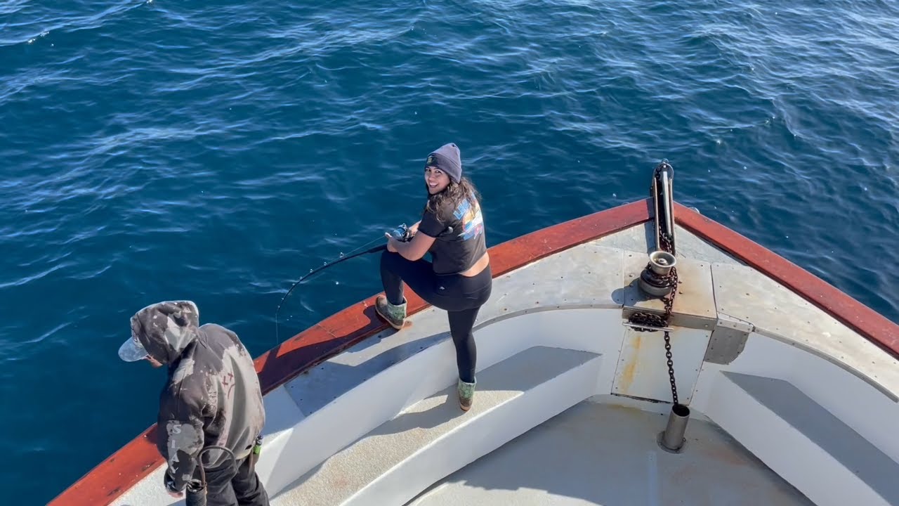 Flyline Tuna with Cat #girlswhofish