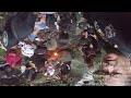 Terbalik tapi itu seninya,dunia penuh org munafik,culas yg salah cuma keluar kata maaf saja cukup