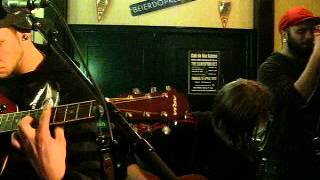 Arcadya Lake Goes Acoustic - Drowning In Sand.avi