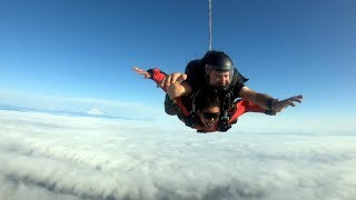 Learning to skydive with the Canadian military